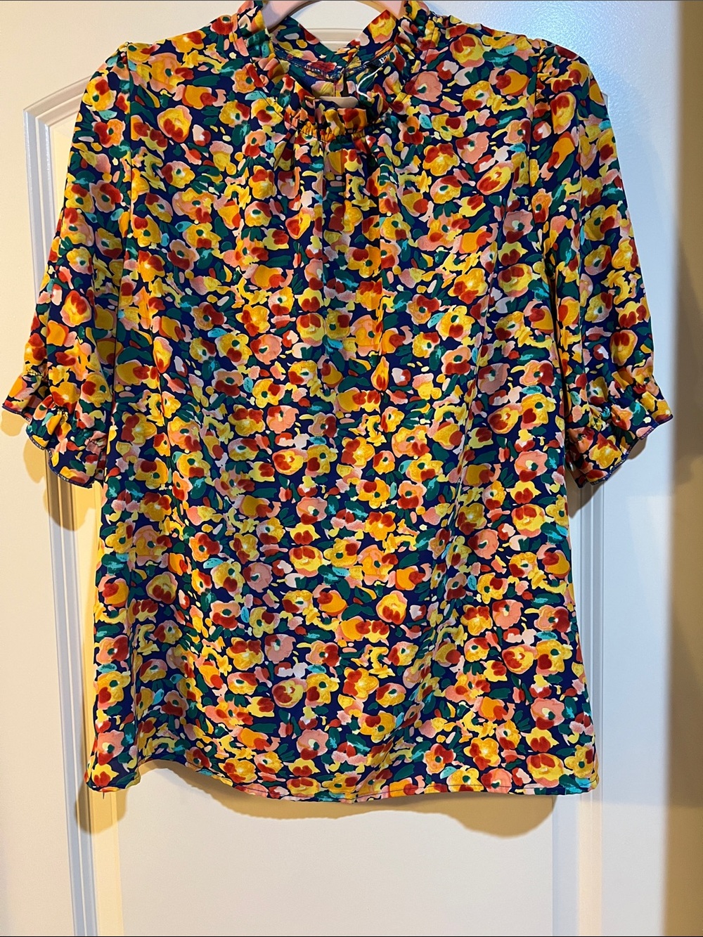Tie-Neck Floral Short Sleeve Blouse - Multi-Color